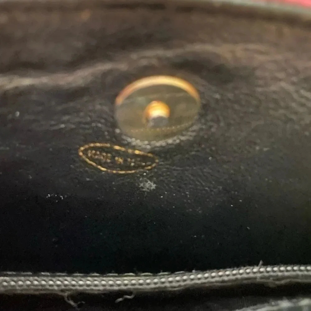 Chanel Vintage Red Leather Crossbody Bag - Picture 12 of 14